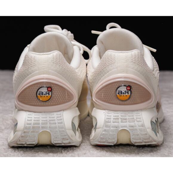 Nike Air Max DN Sail Pink Silver Ivory Sneakers Shoes Womens Size 10 HV4436-133 - Picture 5 of 16